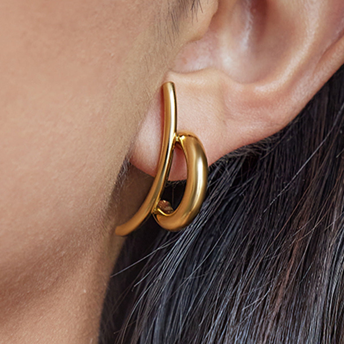 Rayna Earring